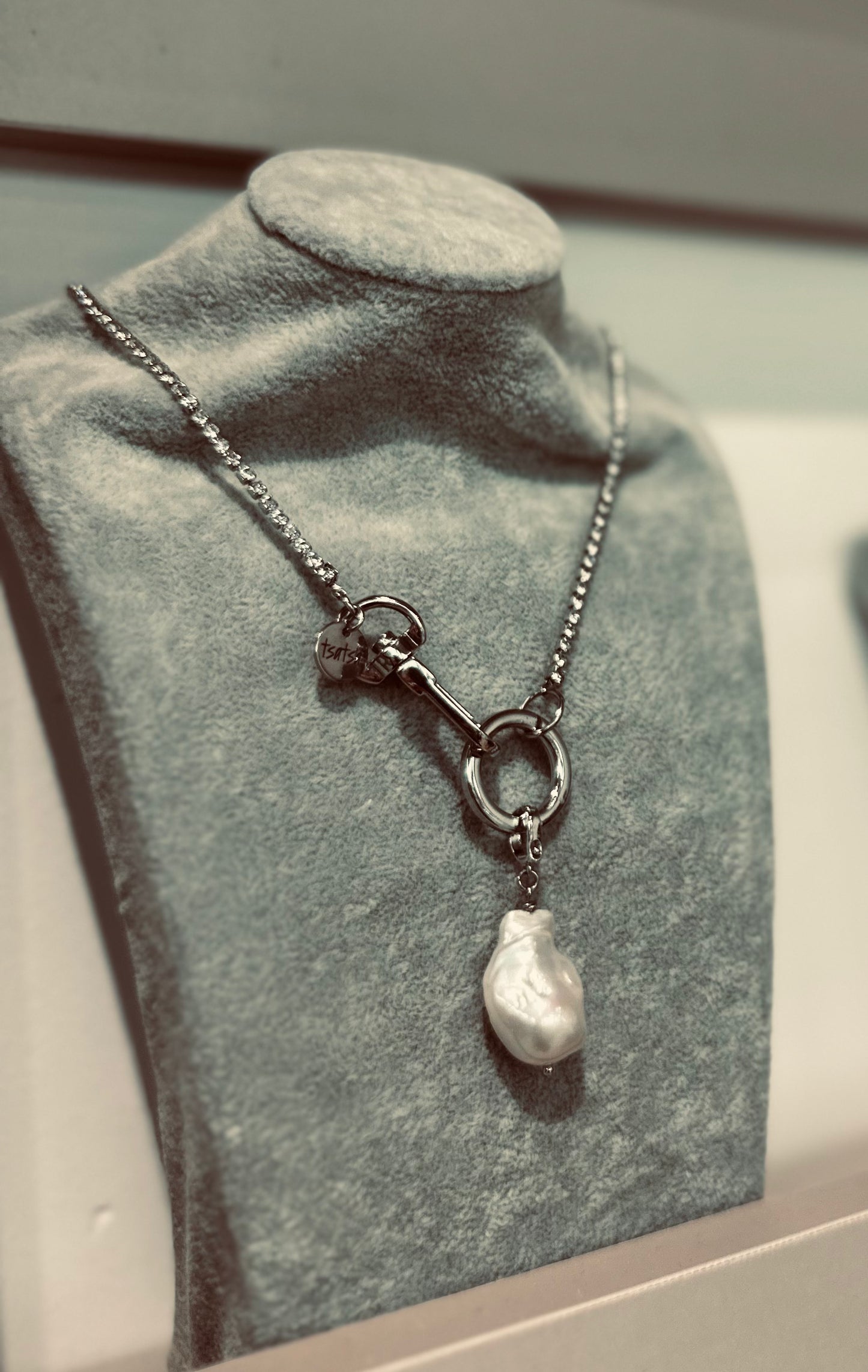 TSATSA_PETSKY "Baroque & Crystal Necklace"