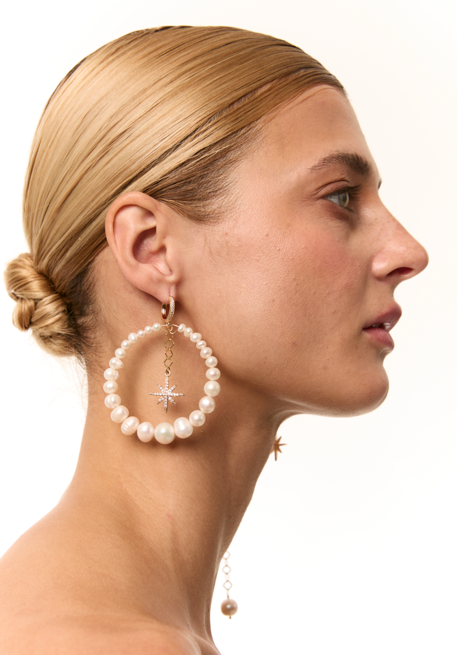 Grains de Verre - ASYMMETRICAL PEARLS EARRINGS WITH "MORNING STAR" GOLD